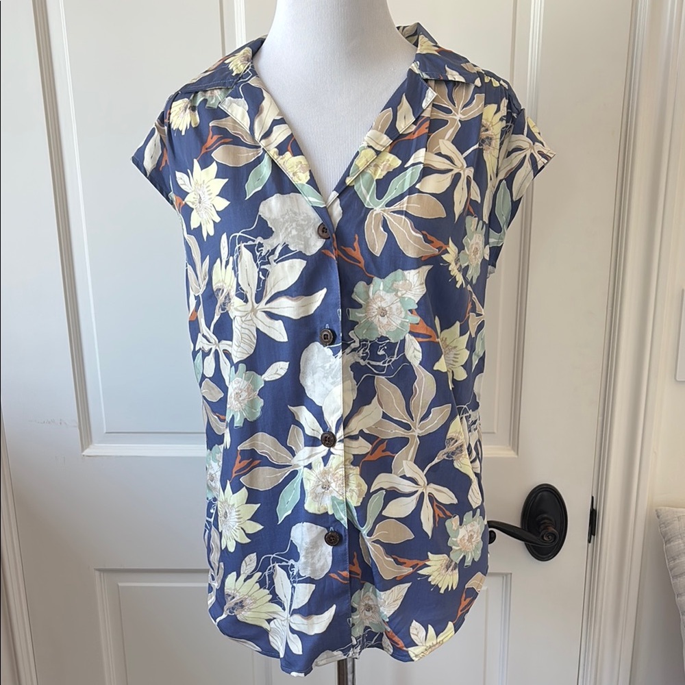 Patagonia Women's Lightweight Button-down Pataloha Shirt